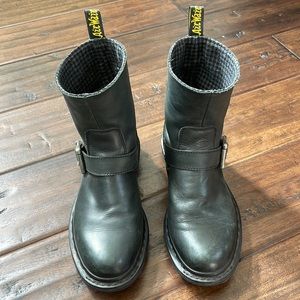 Doc Martens moto boots